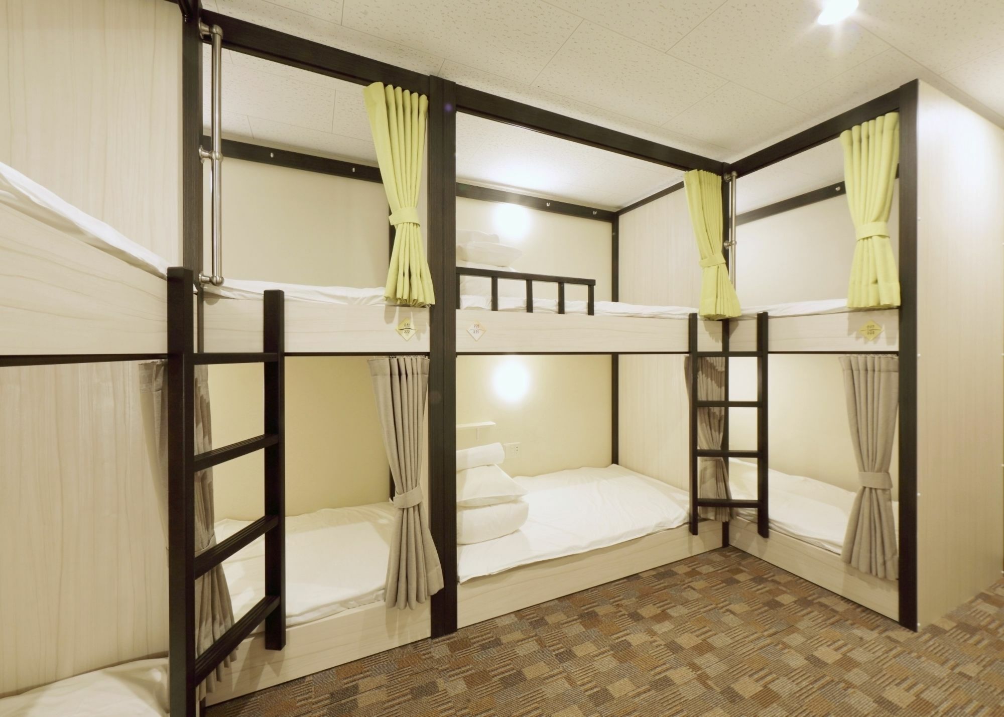 Home Hostel Osaka Zewnętrze zdjęcie
